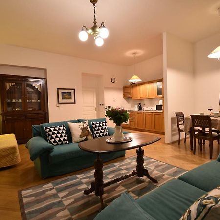 Cozy Flat By The Astronomical Clock Apartment Praga Exterior foto