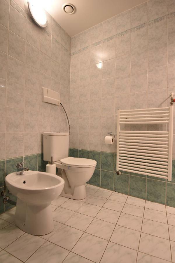 Cozy Flat By The Astronomical Clock Apartment Praga Exterior foto