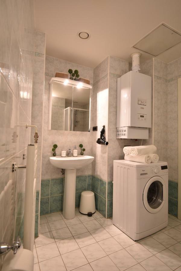 Cozy Flat By The Astronomical Clock Apartment Praga Exterior foto